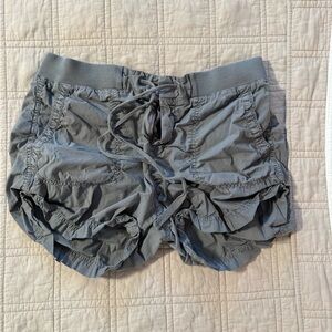 Lou & Grey poplin shorts medium